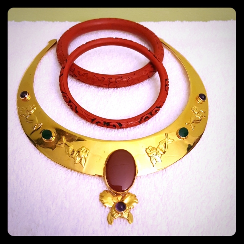 Neck cuff with Bangles